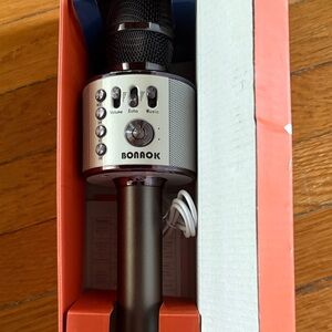 BONAOK Wireless Karaoke Microphone - great gift or for a party